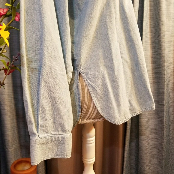🌻🌺🌻J. JILL DENIM BUTTON UP SHIRT!! - Picture 4 of 6